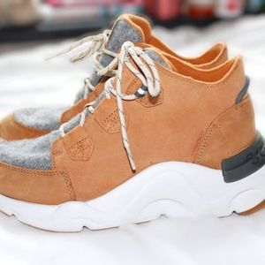 Sorel Waterproof sneakers/boots